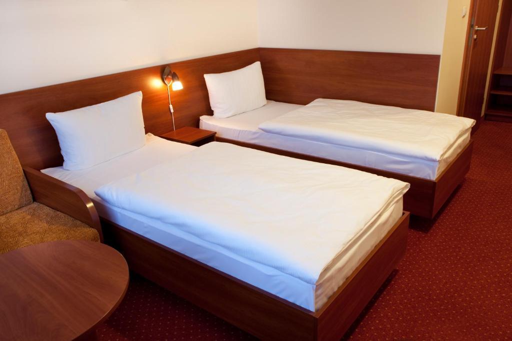 Hotel Podroznik Koszuty Room photo